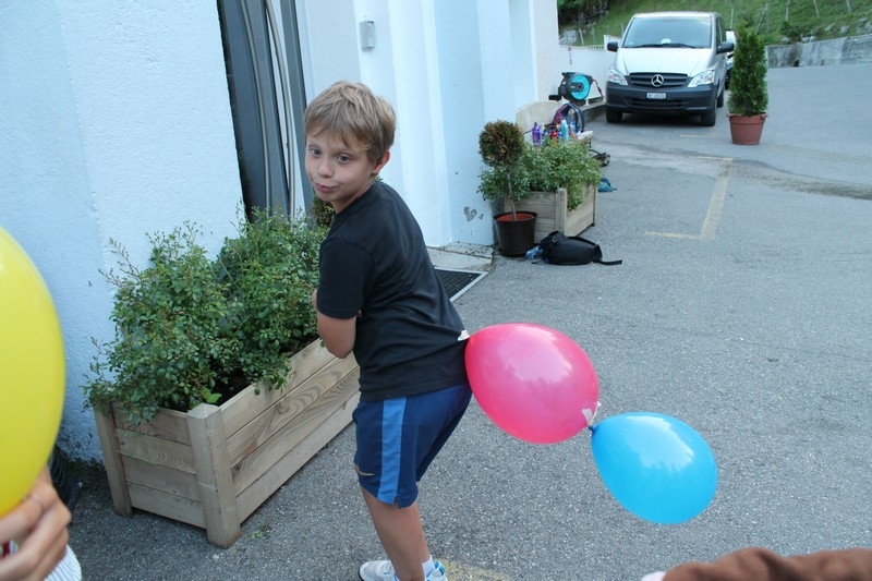 Village Camps International Summer Camp Leysin, Switzerland 2025-08-09 https://www.villagecamps.com/journals_admin/images/699-34-petting zoo (94).jpg